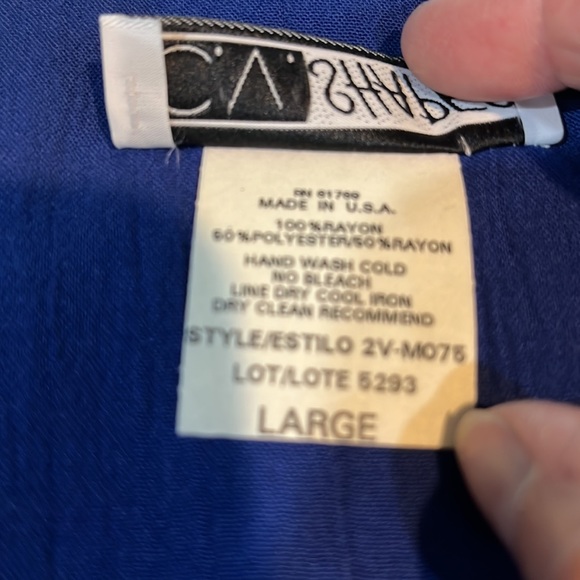 Tunic or blouse geometric pattern size Large - Picture 5 of 7